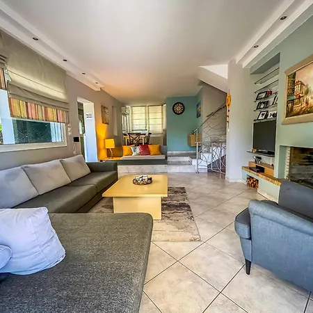 Aura Lux Nei Epivates Villa *