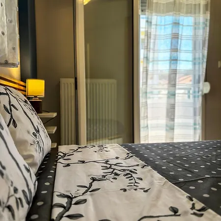 Villa Aura Lux Nei Epivates Néi Epivátesz