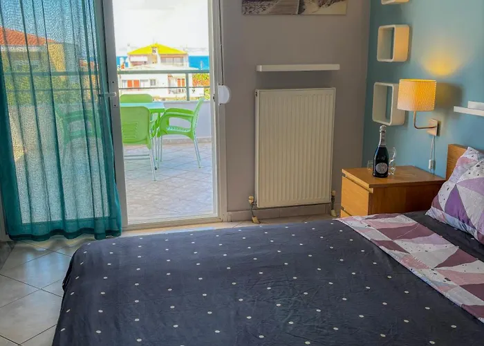 Aura Lux Nei Epivates Vila Néoi Epivátai
