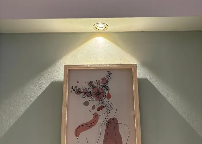 Aura Lux Nei Epivates